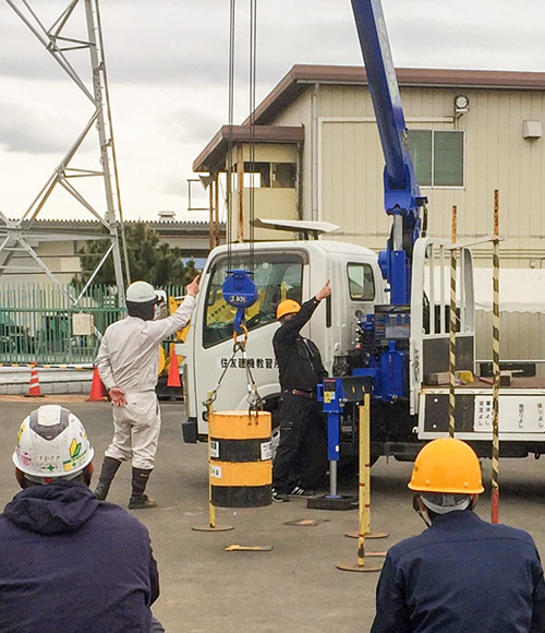 小型移動式クレーン運転技能講習 住友建機の教習所 東京 千葉 茨城の免許 資格取得